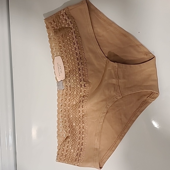 Underwear - Picture 3 of 8